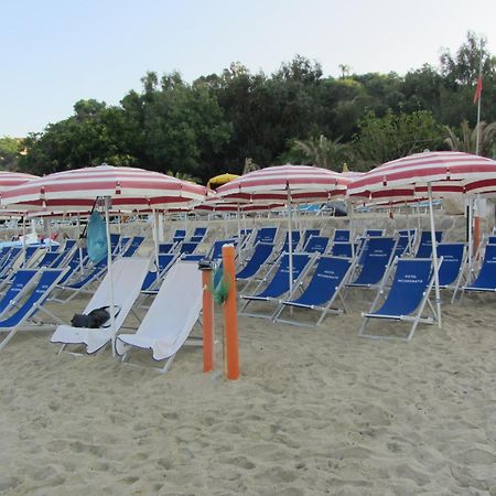 Hotel L'Ancora Капо Ватикано Екстериор снимка