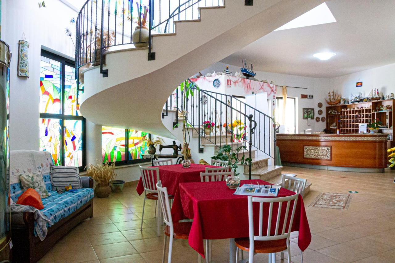 Hotel L'Ancora Капо Ватикано Екстериор снимка