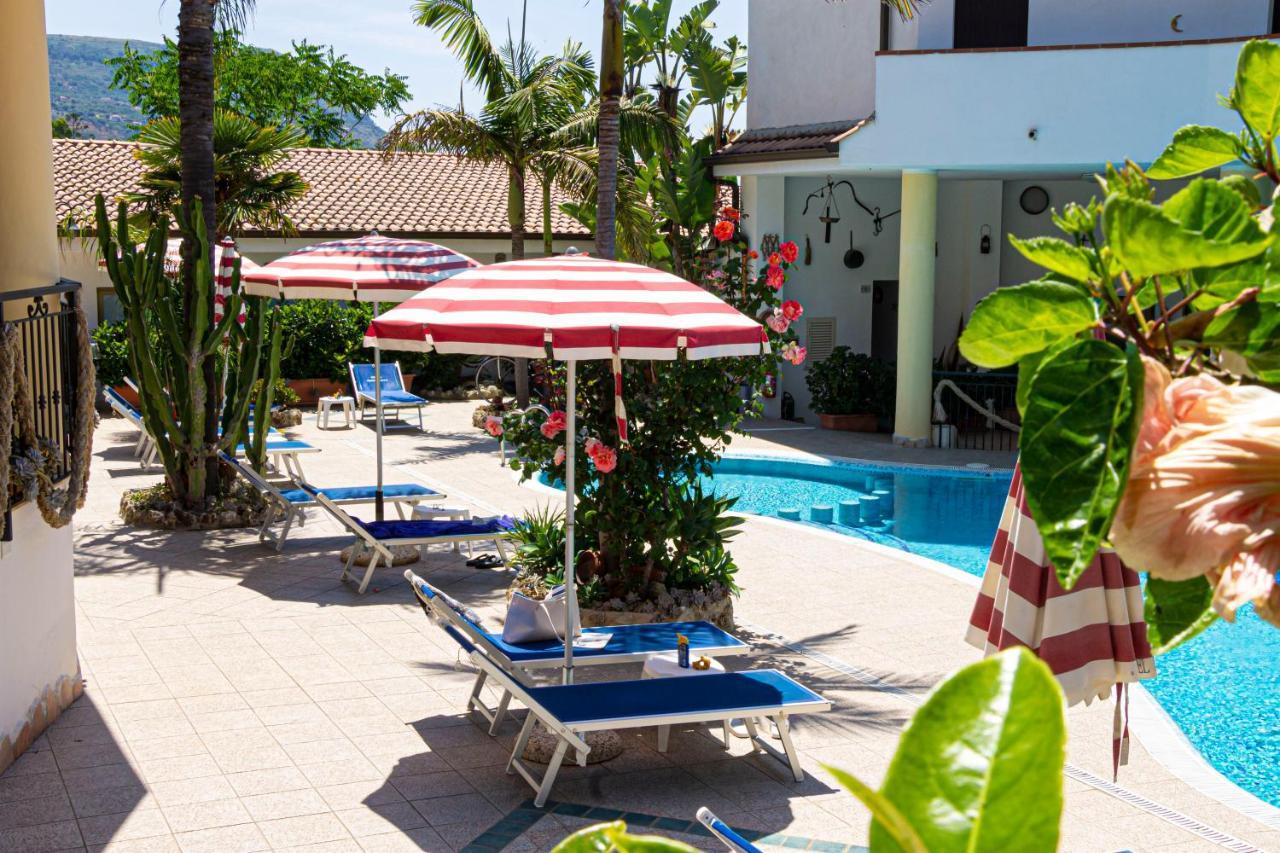 Hotel L'Ancora Капо Ватикано Екстериор снимка