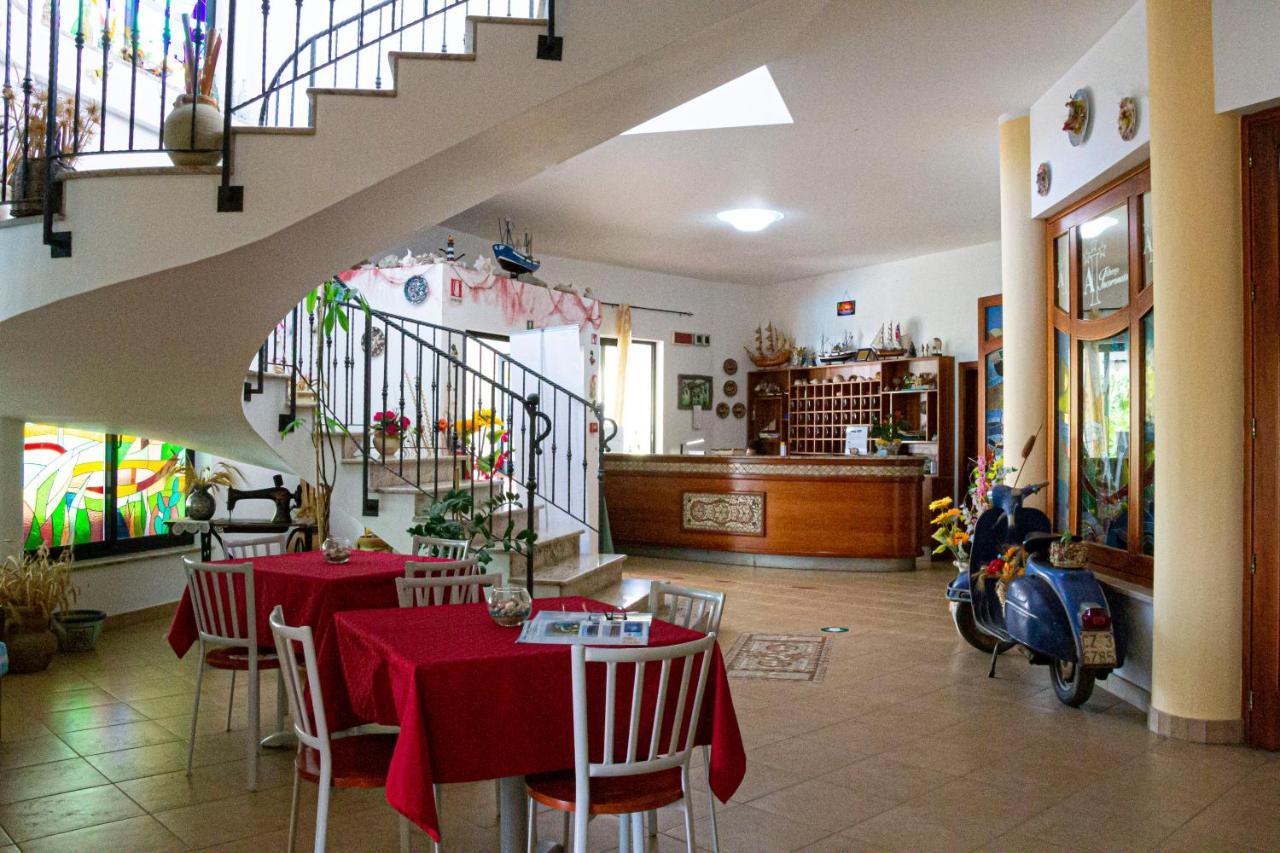 Hotel L'Ancora Капо Ватикано Екстериор снимка