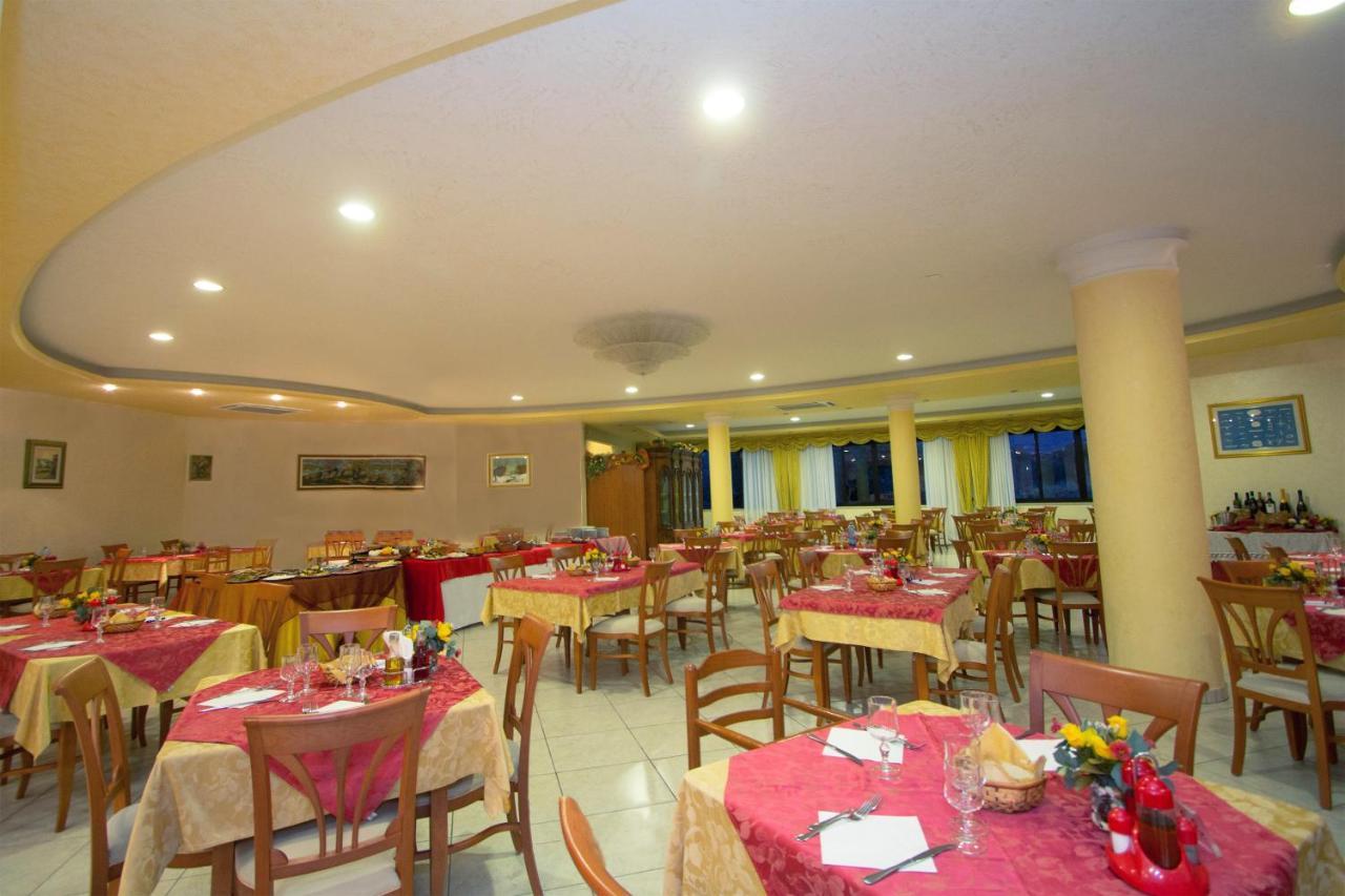 Hotel L'Ancora Капо Ватикано Екстериор снимка