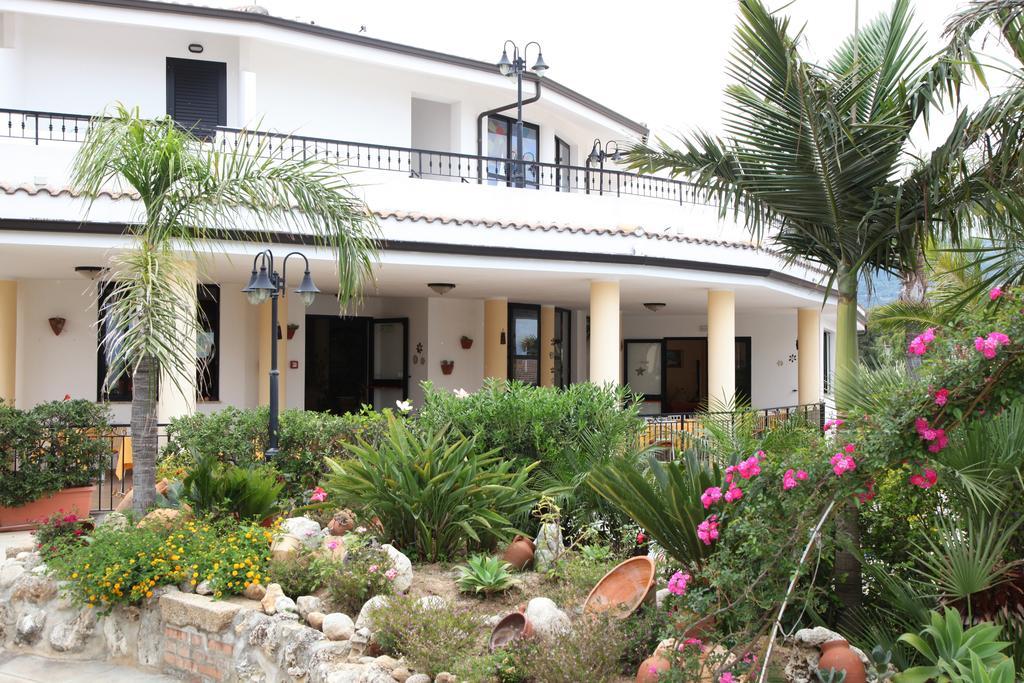 Hotel L'Ancora Капо Ватикано Екстериор снимка